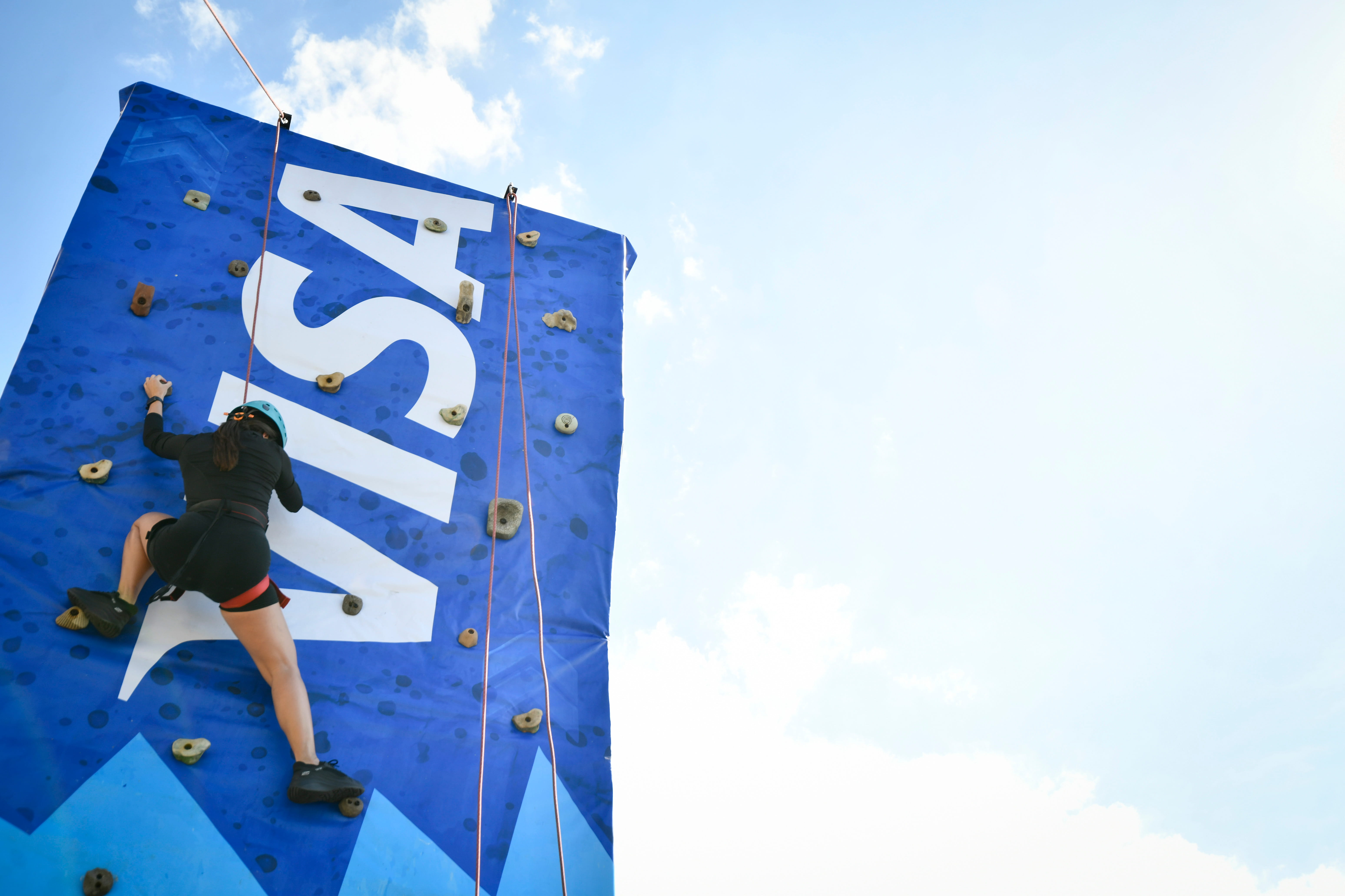 Expositores y visitantes en Outdoor Expo 2026